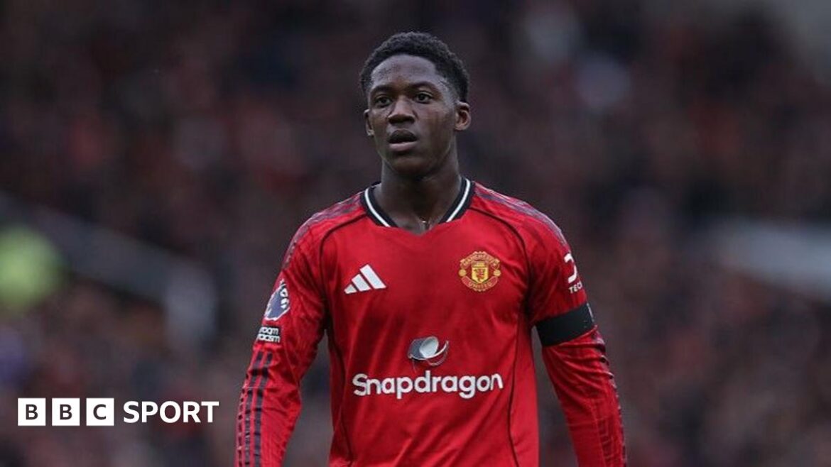 Manchester United midfielder Kobbie Mainoo