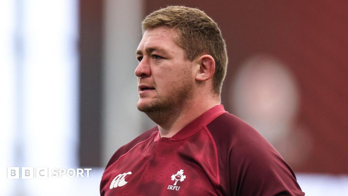 Tadhg Furlong in Ireland training